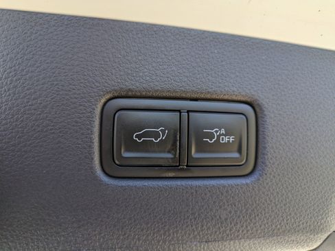 Used 2024 Kia Carnival SX Prestige image 18