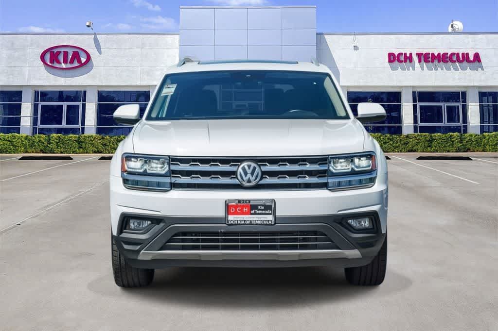 Used 2019 Volkswagen Atlas SE w/ Panoramic Sunroof Package FWD image 2