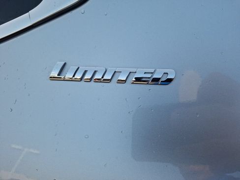 Used 2026 Toyota Tundra Limited w/ Power Package AWD/4WD image 13