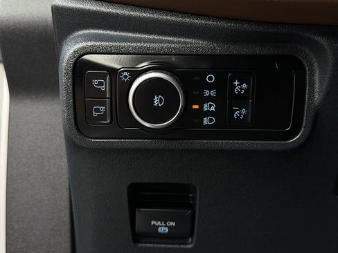 Used 2024 Ford Bronco Outer Banks AWD/4WD image 30