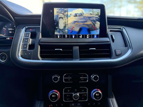 Used 2023 GMC Yukon AT4 w/ AT4 Premium Plus Package image 16