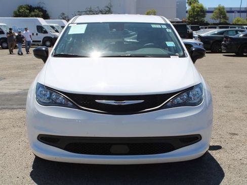 Used 2024 Chrysler Voyager LX FWD image 2
