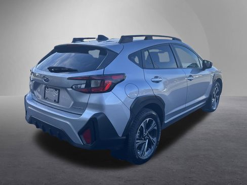 Used 2024 Subaru Crosstrek 2.0i Premium image 3