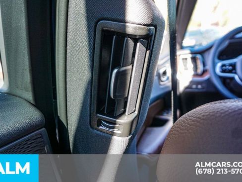 Used 2024 Volvo XC60 T8 Plus w/ Climate Package image 33