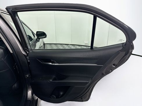 Used 2023 Toyota Camry SE image 27