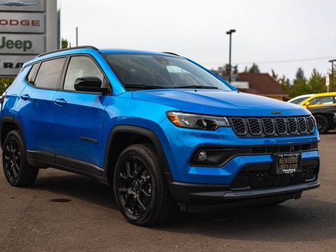 New 2025 Jeep Compass Latitude w/ Sun & Sound Group AWD/4WD image 6