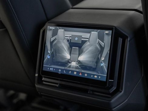 Used 2024 Tesla Cybertruck AWD Crew Cab image 38