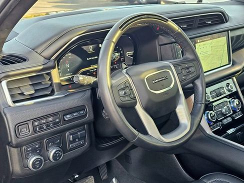 Used 2023 GMC Yukon XL Denali w/ Denali Reserve Package image 17