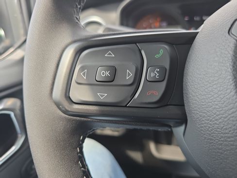 New 2025 Jeep Gladiator Sport image 20