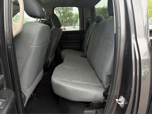Used 2018 RAM 1500 Express w/ Express Value Package AWD/4WD image 10