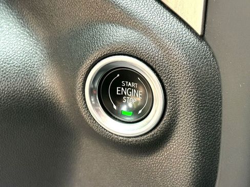Used 2022 Chevrolet Silverado 1500 Custom AWD/4WD image 19