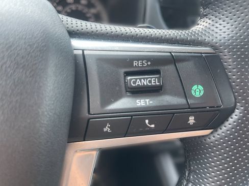 Used 2025 Mitsubishi Outlander SE AWD/4WD image 21