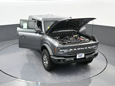 New 2025 Ford Bronco Badlands image 50