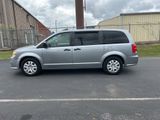 Used 2019 Dodge Grand Caravan SE image 4