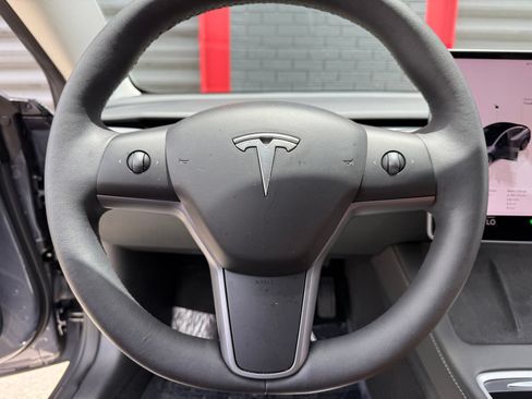 Used 2023 Tesla Model 3 Standard Range RWD image 23