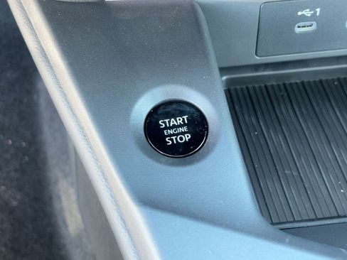 New 2026 Nissan Sentra SR w/ Floor Mat Package FWD image 25