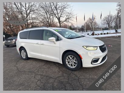 Used 2021 Chrysler Pacifica Touring-L