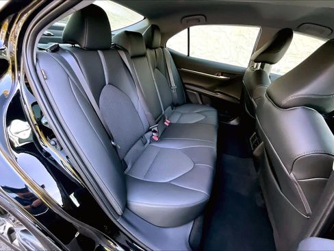 Used 2024 Toyota Camry XLE image 19