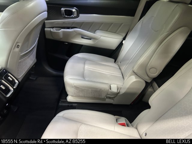 Used 2023 Kia Sorento SX Prestige w/ Panoramic Sunroof Package AWD/4WD image 17