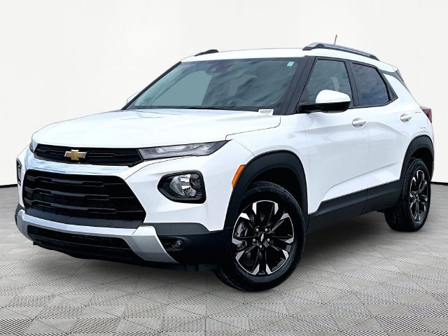 Used 2022 Chevrolet TrailBlazer LT w/ Convenience Package AWD/4WD image 3