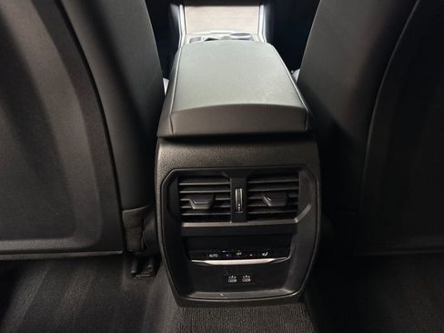 Used 2025 BMW 330i Sedan RWD image 70