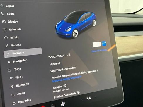 Used 2023 Tesla Model 3 Standard Range image 10