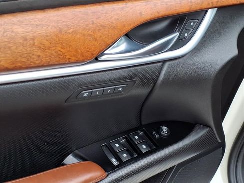 Used 2015 Cadillac XTS Luxury w/ Driver Awareness Package image 17