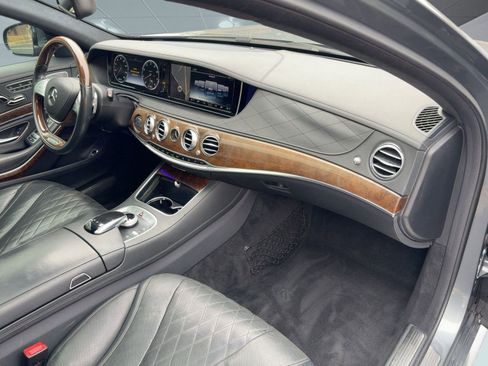 Used 2016 Mercedes-Benz S 550 Sedan image 30