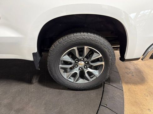 Certified 2023 Chevrolet Silverado 1500 LTZ w/ Technology Package AWD/4WD image 35