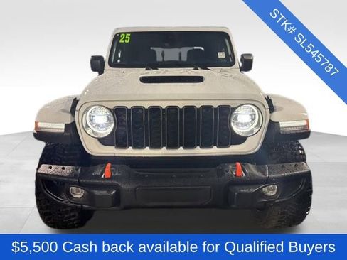New 2025 Jeep Gladiator Mojave image 2