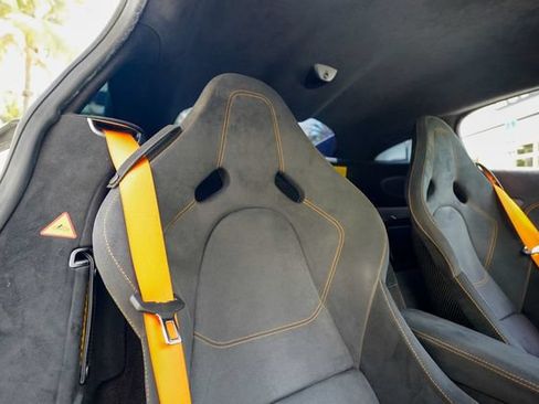 Used 2019 McLaren 600LT RWD image 90