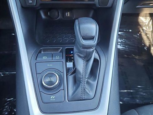 Used 2024 Toyota RAV4 XLE image 12