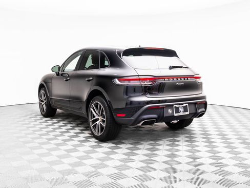 Certified 2026 Porsche Macan AWD/4WD image 3
