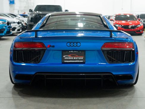 Used 2017 Audi R8 V10 image 5