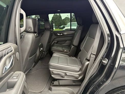 Used 2021 GMC Yukon Denali w/ Denali Ultimate Package AWD/4WD image 18
