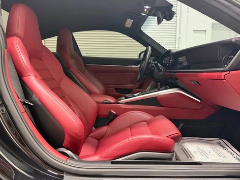 Used 2022 Porsche 911 Turbo S image 42