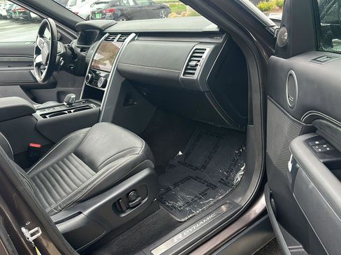Used 2021 Land Rover Discovery HSE R-Dynamic AWD/4WD image 19