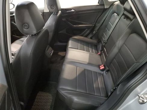 Used 2021 Volkswagen Jetta SE w/ SE Cold Weather Package FWD image 25