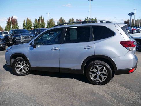 Used 2022 Subaru Forester Premium w/ Popular Package #1 image 18