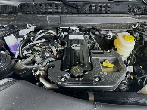 New 2026 RAM 2500 Tradesman w/ Chrome Appearance Group image 18