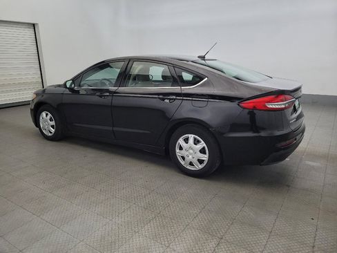 Used 2019 Ford Fusion S image 3