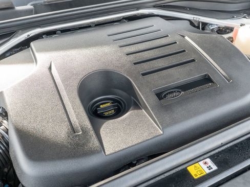 Used 2024 Land Rover Range Rover Sport SE image 37