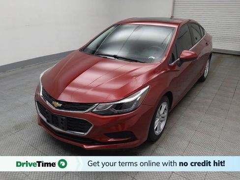 Used 2018 Chevrolet Cruze LT w/ Sun And Sound Package FWD image 1
