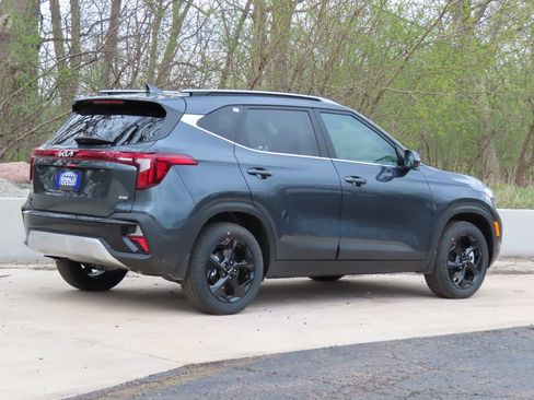 New 2026 Kia Seltos EX AWD/4WD image 3