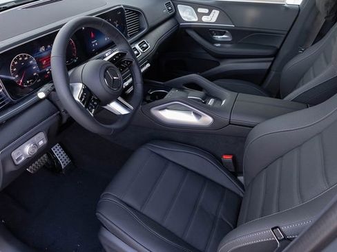 New 2026 Mercedes-Benz GLS 450 4MATIC image 3