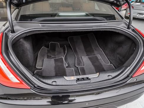 Used 2017 Jaguar XJ R-Sport image 11