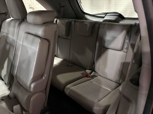 Certified 2019 Toyota Highlander Plus image 22