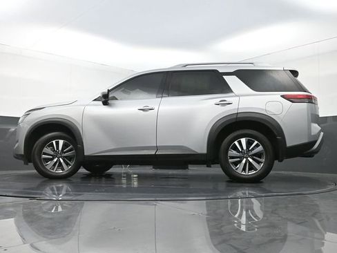 Used 2024 Nissan Pathfinder SL image 30