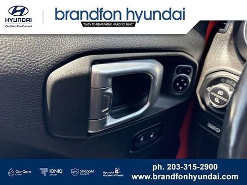 Used 2020 Jeep Gladiator Rubicon AWD/4WD image 13