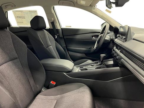 New 2025 Honda Accord LX image 29